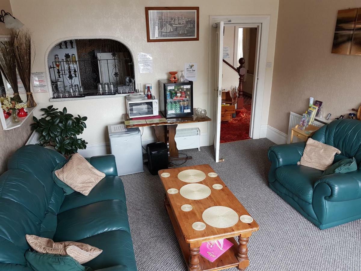 Cumbria Guest House ลิธึม เซนต์ แอนน์ส ภายนอก รูปภาพ